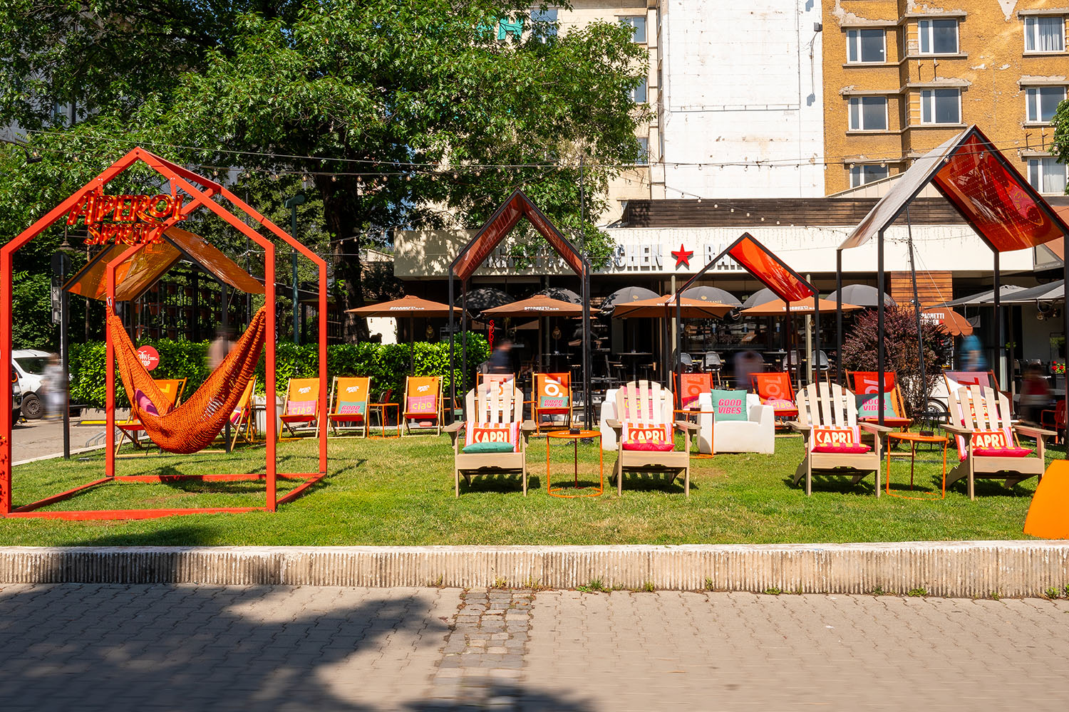 J Point преобрази външната зона на Spaghetti Kitchen Bar